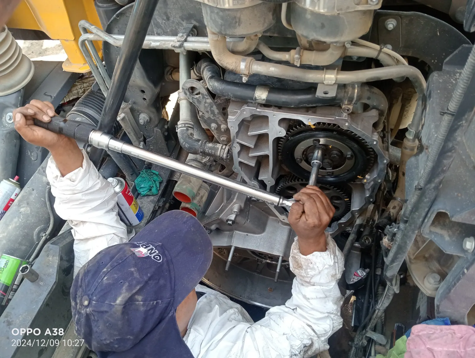 Reparación de maquinaria en campo
